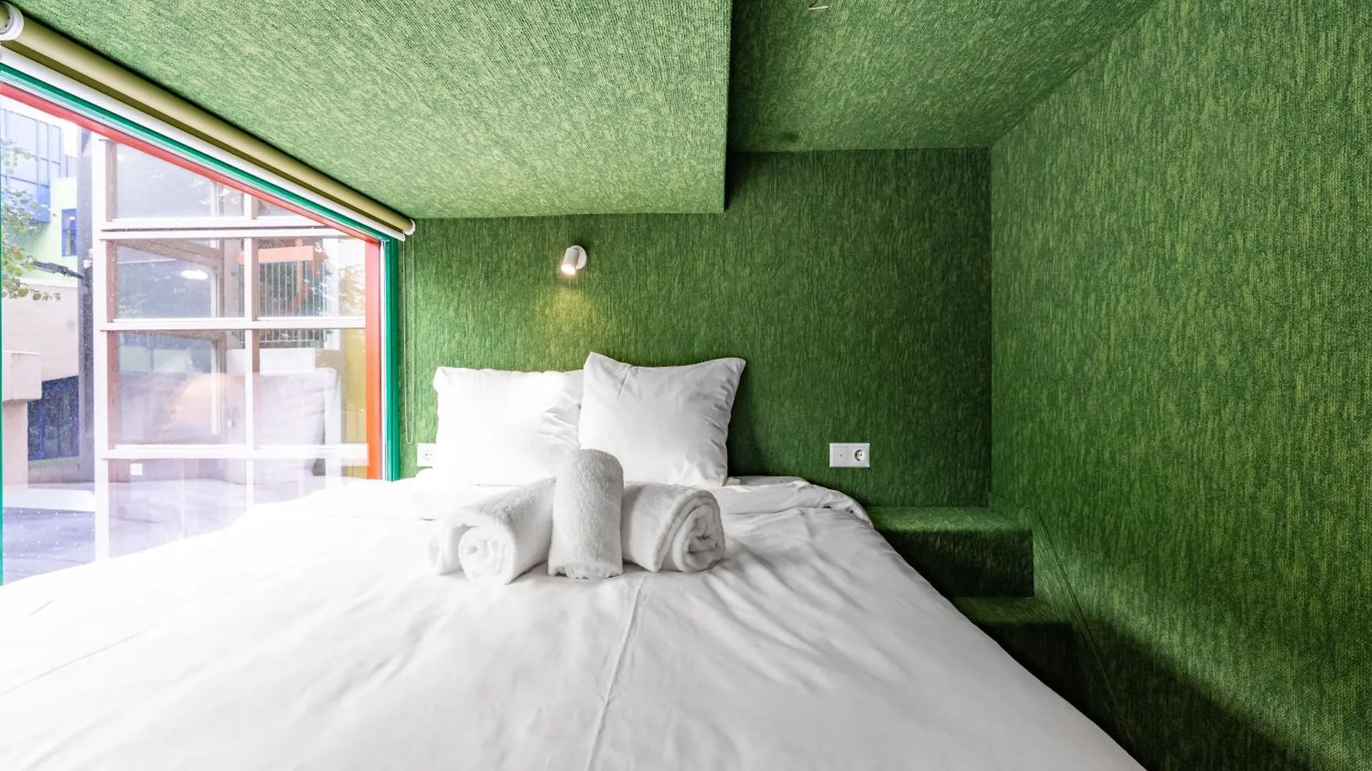 Hotel Not Hotel Rotterdam